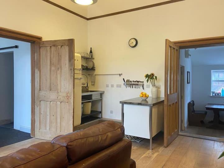 Bank House Apartments Stafford Town Centre 外观 照片